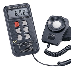 TES-1336A記憶式照度計